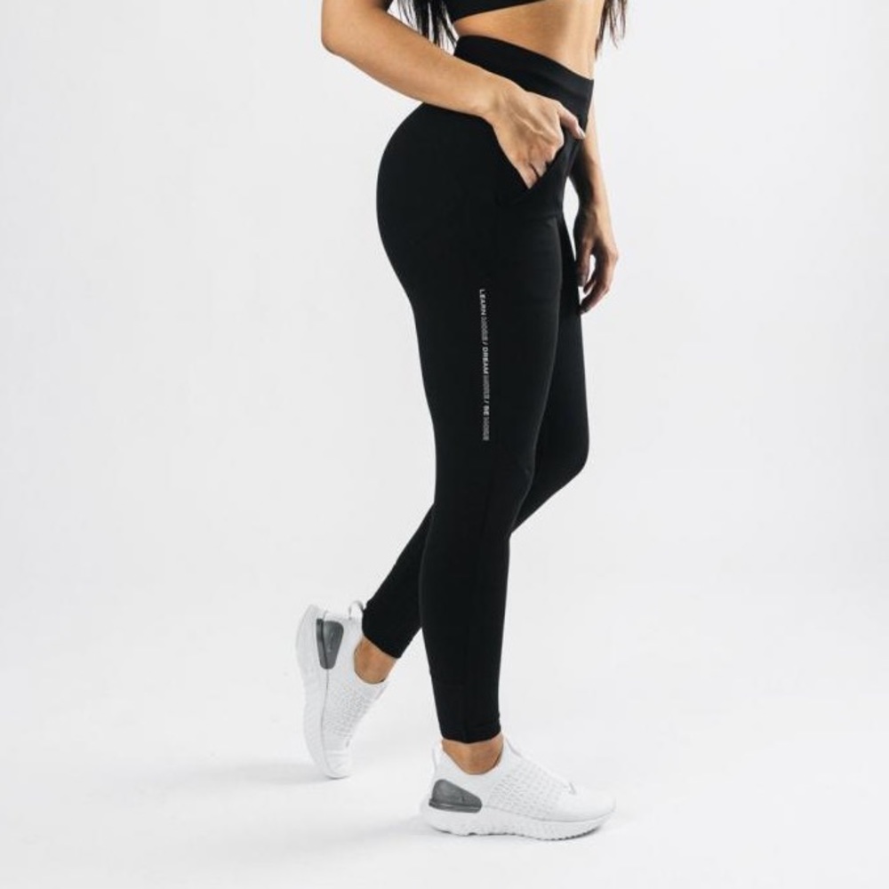 Alphalete Joggers